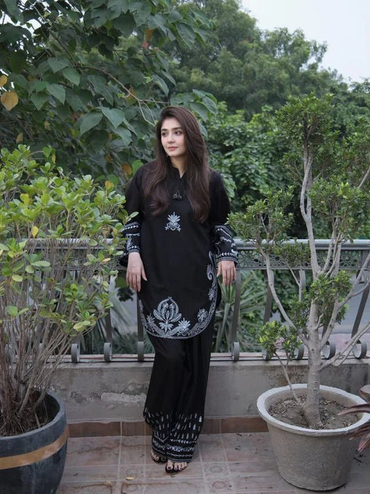 Aima Black Emb 2pc - ZORA