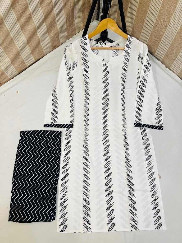 Contrast Lining